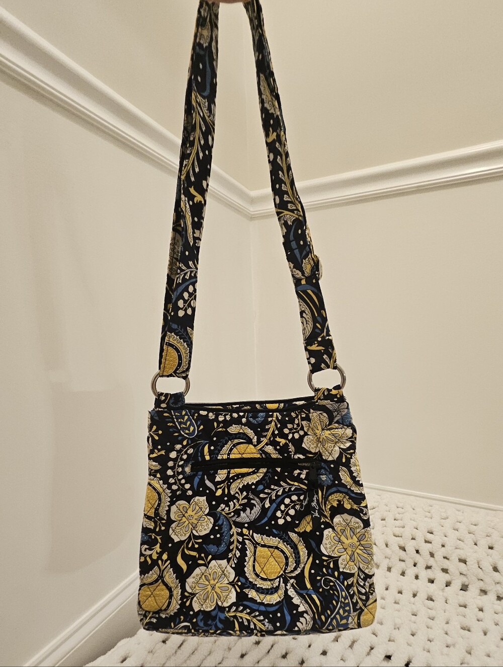 Vera Bradley Ellie Blue Elephant Paisley Hipster Crossbody